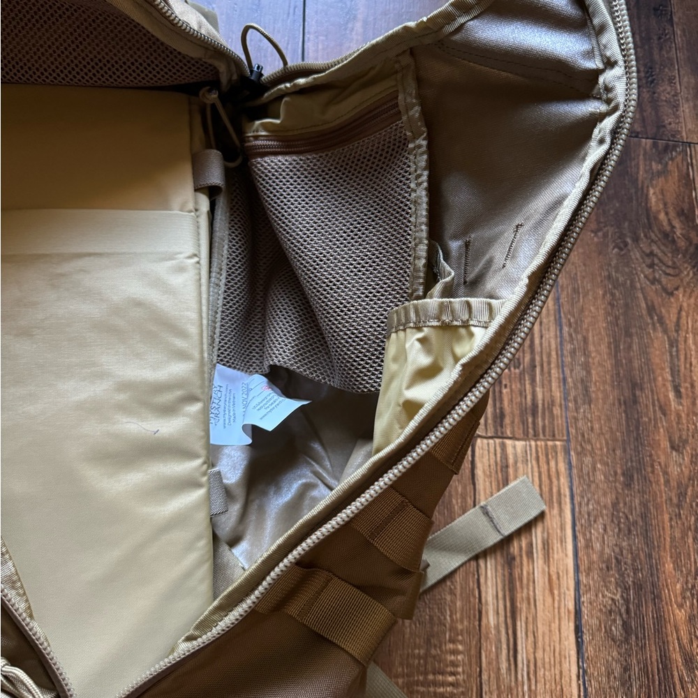 Mystery Ranch 2 Day Assault backpack - Picture 3 of 7